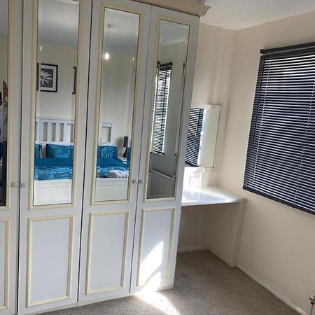 Charming 2-Bed House In London Villa Luaran gambar