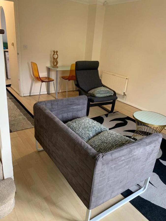 Charming 2-Bed House In London Villa Luaran gambar